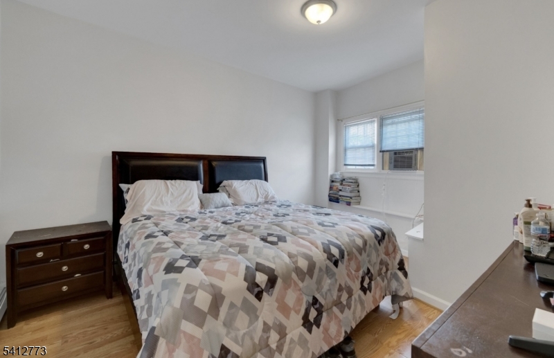 Broughton Avenue - Residential Income