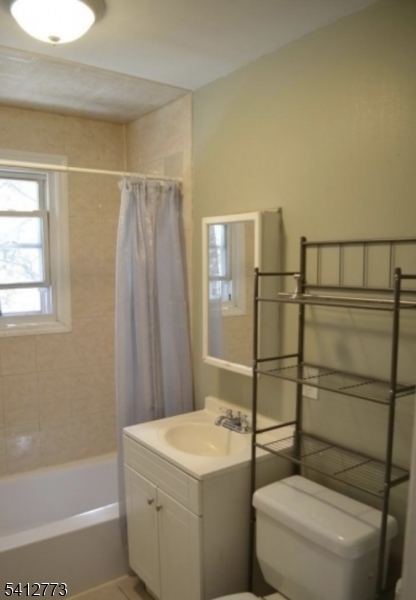 Broughton Avenue - Residential Income