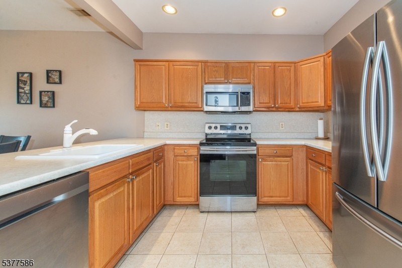 Fox Hills - Residential