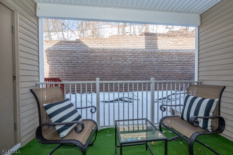 Crescent Court - Residential