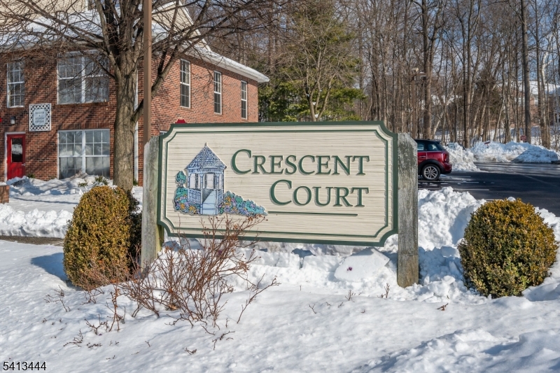 Crescent Court - Residential