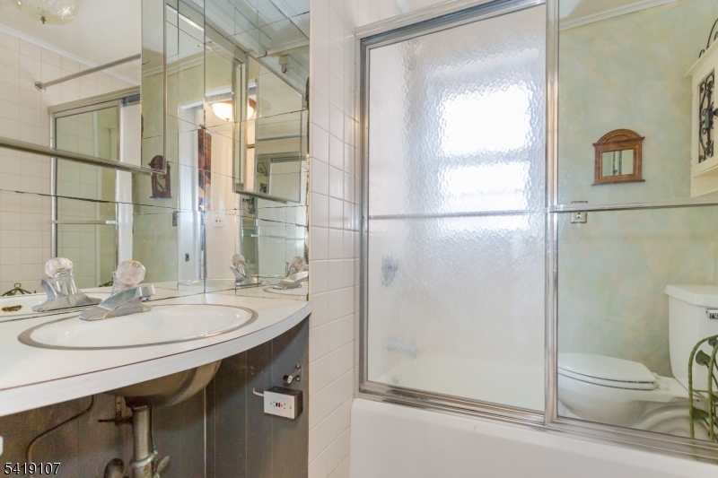 Fayson Lakes - Residential