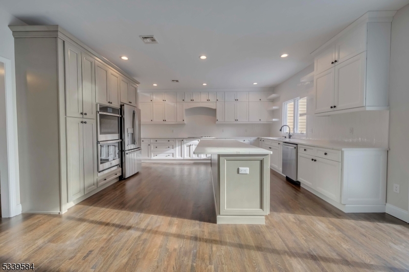 6 Greenfield Hill