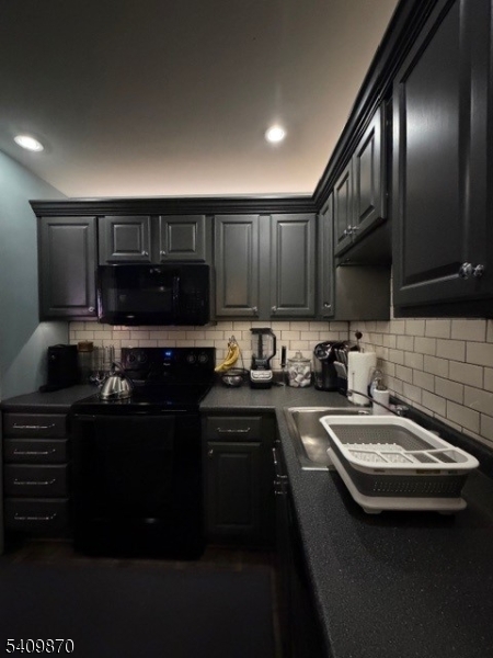 Lincoln Gardens - Residential