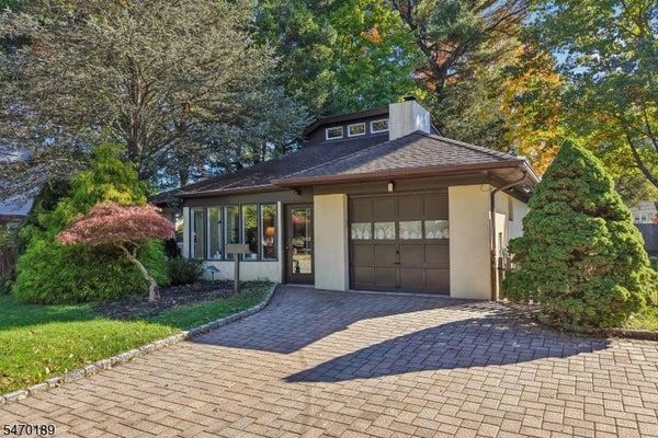 521 CLEVELAND AVE, RIVER VALE, NJ 07675 - Image a0da2da1711d3c0f819e7a7287c71859/2829254010