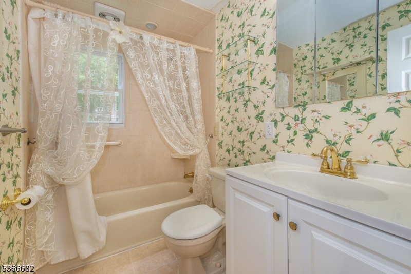 Lions Head Lake - Residential