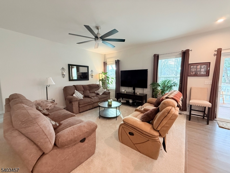 Hawk Pointe - Residential