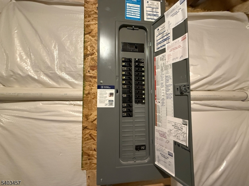 Hawk Pointe - Residential