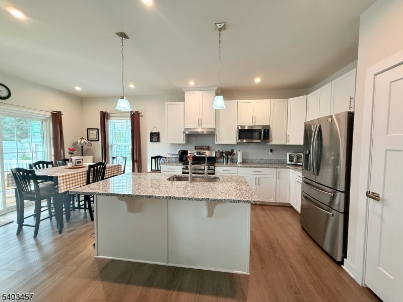 Hawk Pointe - Residential