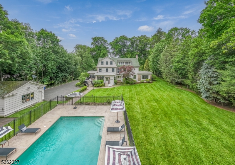 Montrose - Residential