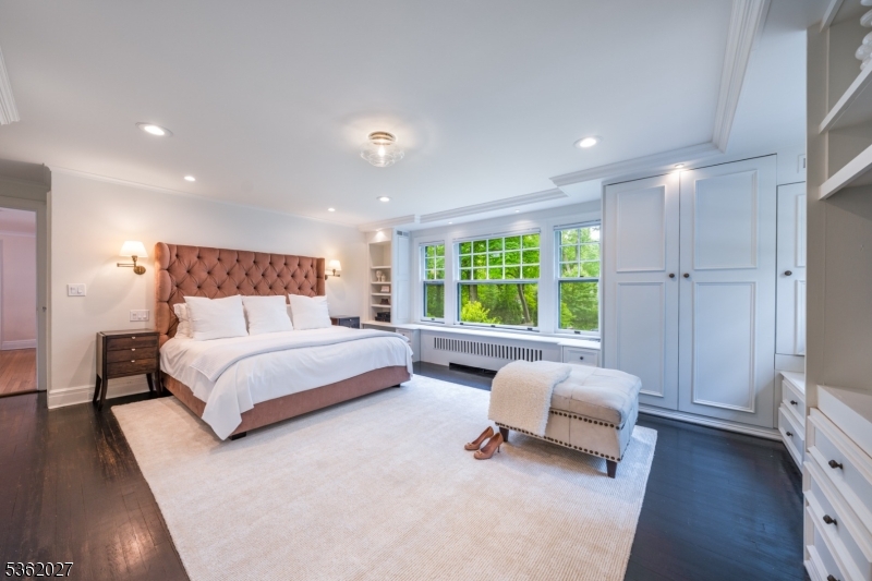 Montrose - Residential