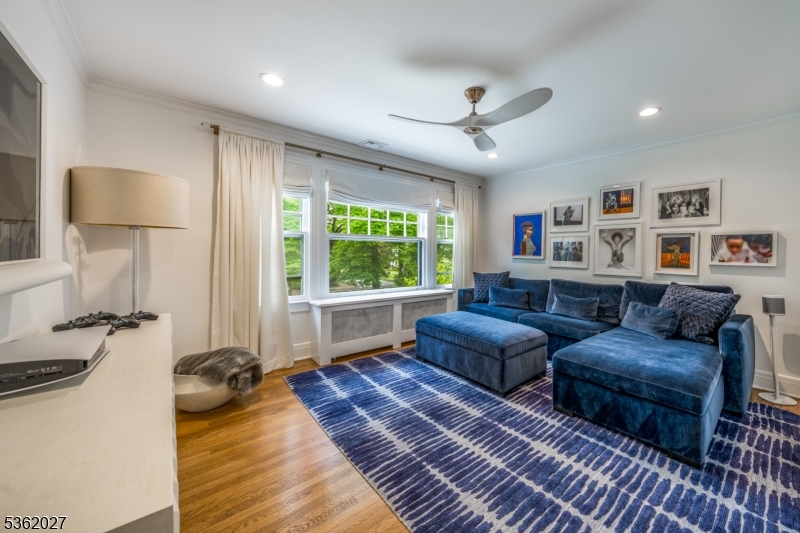 Montrose - Residential