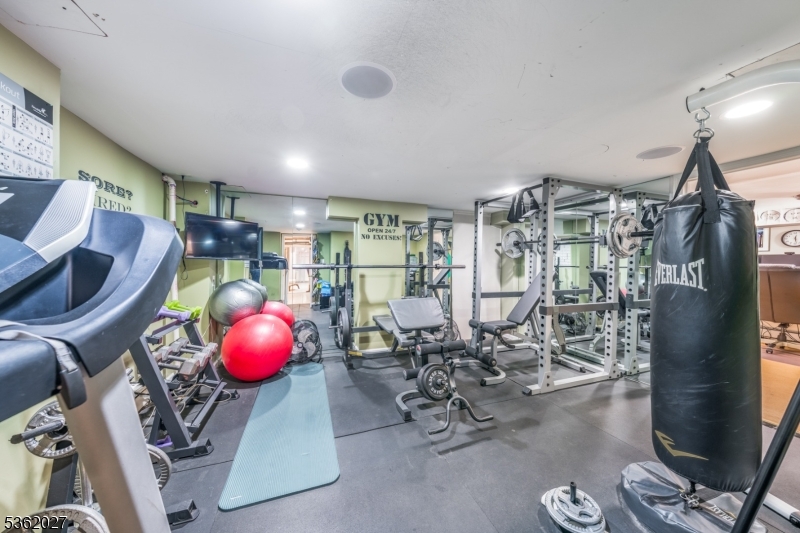 Montrose - Residential