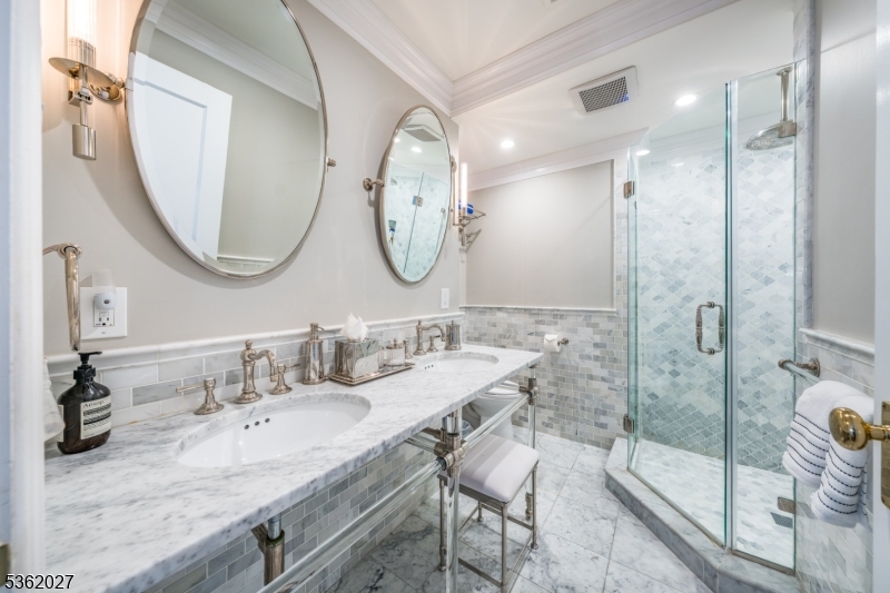 Montrose - Residential