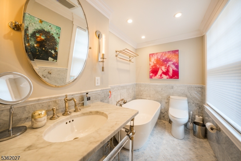 Montrose - Residential