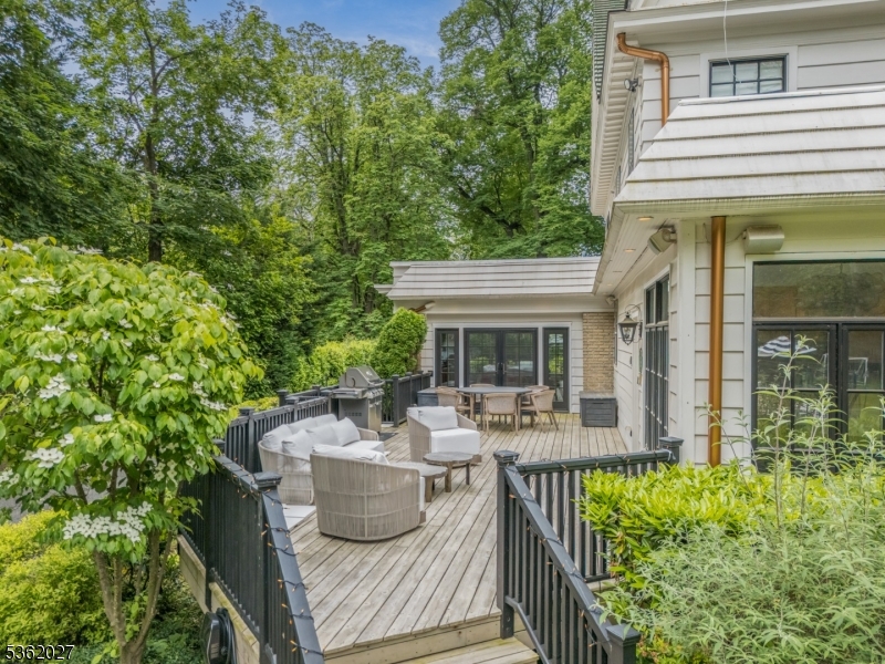 Montrose - Residential