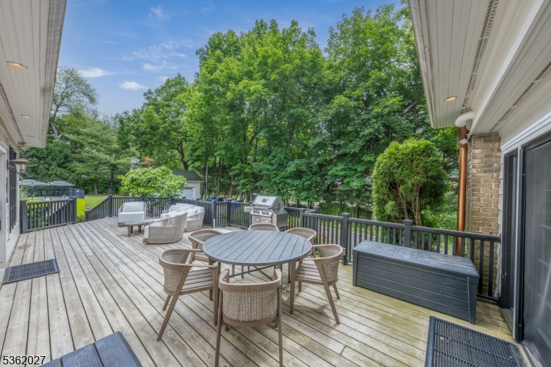 Montrose - Residential