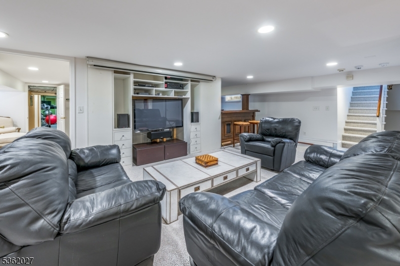 Montrose - Residential