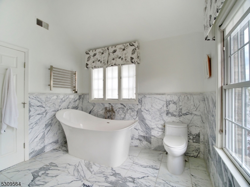 Poets Peak - Residential