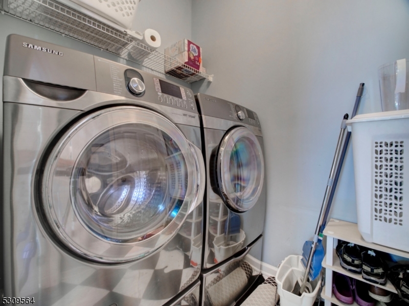 Poets Peak - Residential