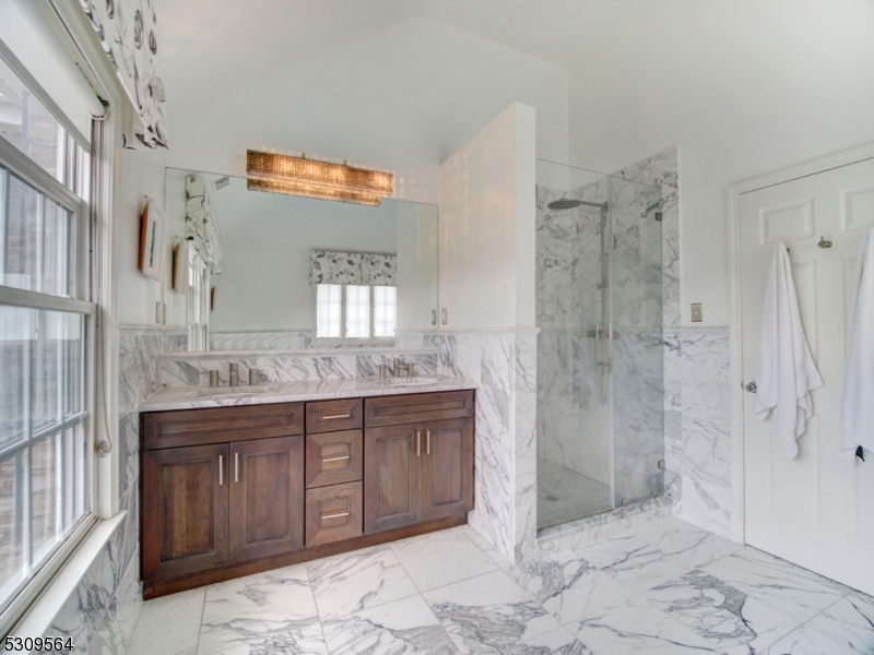 Poets Peak - Residential