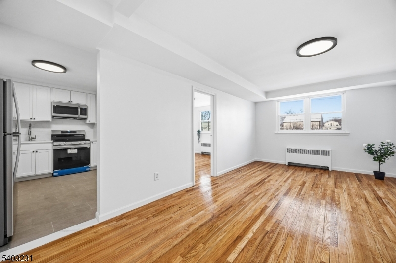 Brighton Arms Condominium - Residential