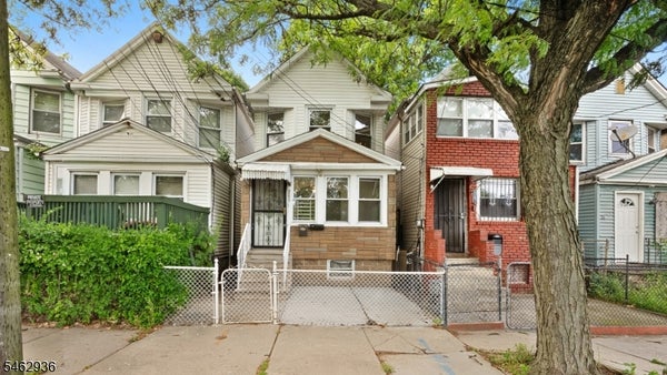265 S 18TH ST, NEWARK, NJ 07103 - Image a1192e46d1a3d2e4e5aa9dd21f4bcafc/3705964090