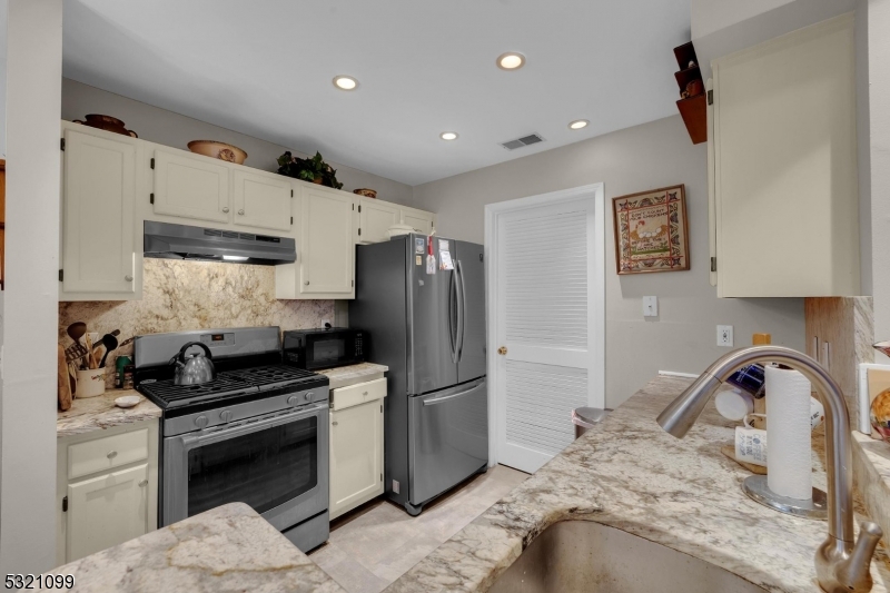 The Glens - Residential