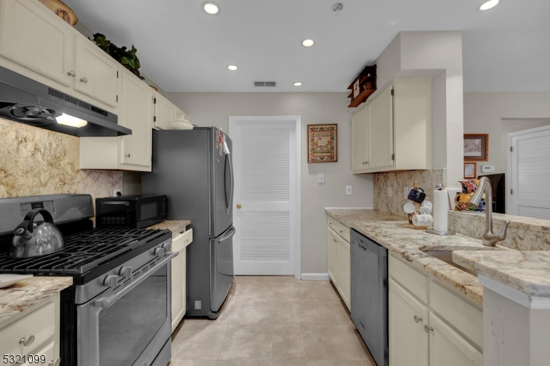 The Glens - Residential