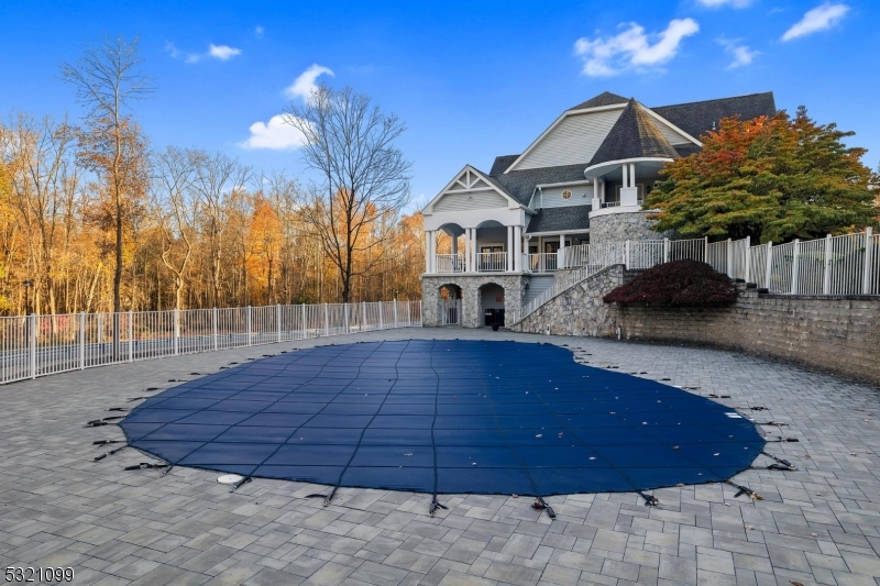 The Glens - Residential