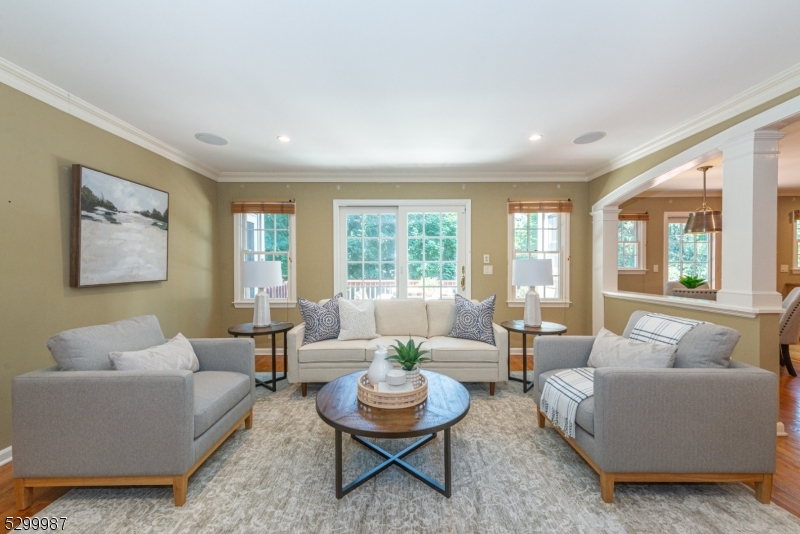 Rolling Hills - Residential