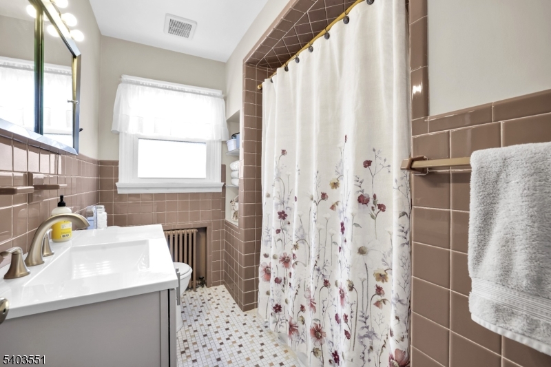 Pompton Plains - Residential