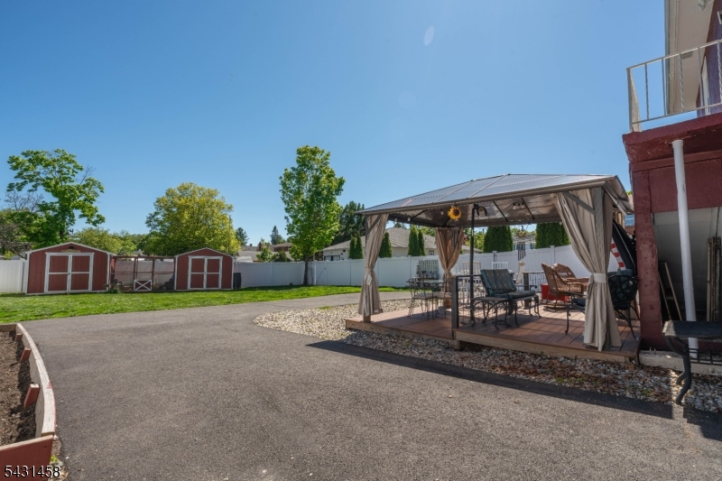 Hill Section / Pepe Field - Residential