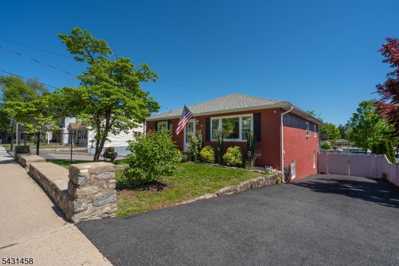 Hill Section / Pepe Field - Residential