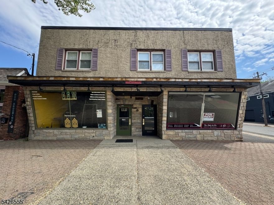 Unbelievable: Approximately 1,000 SF retail space in a highly visible location. Excellent frontage and exposure make this an ideal opportunity for a retail or service-based user seeking strong daily traffic. Lease rate starts at $2,500 per month plus utilities.