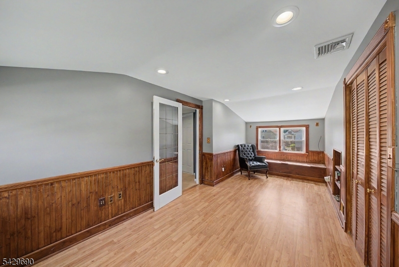 Flats - Residential