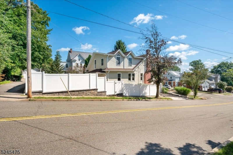 Hill Section - Residential Lease