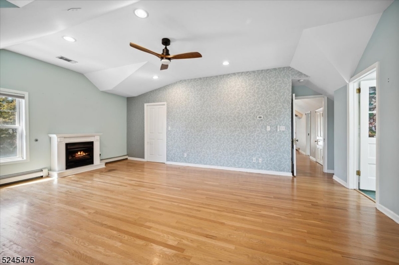 Hill Section - Residential Lease