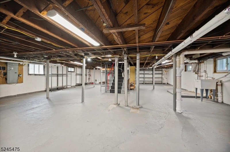 Hill Section - Residential Lease