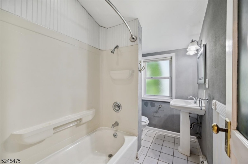 Hill Section - Residential Lease