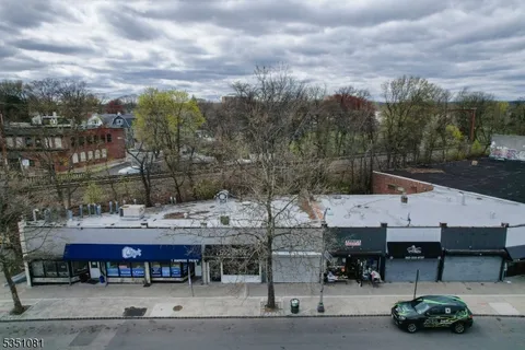 MLS: 3956855