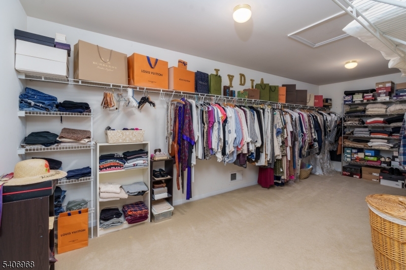 Grandview at Kinnelon Estat - Residential