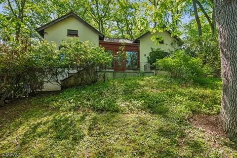 MLS: 3962392