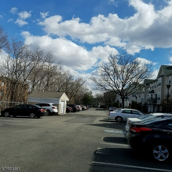 Montclair Twp., New Jersey 07042, United States, 2 Bedrooms Bedrooms, ,3 BathroomsBathrooms,Residential,Coming Soon,219981