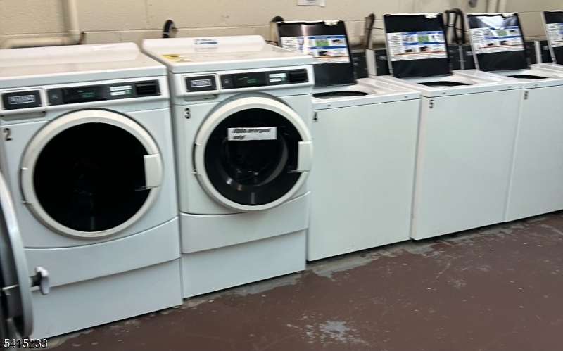 Falcon Towers - Residential