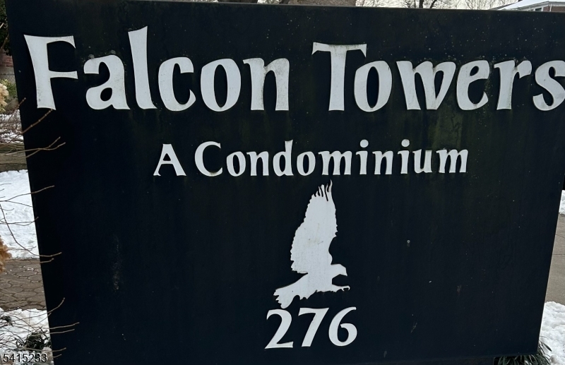 Falcon Towers - Residential