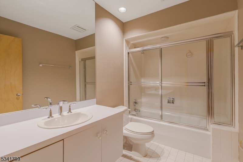 Castle Track - Residential