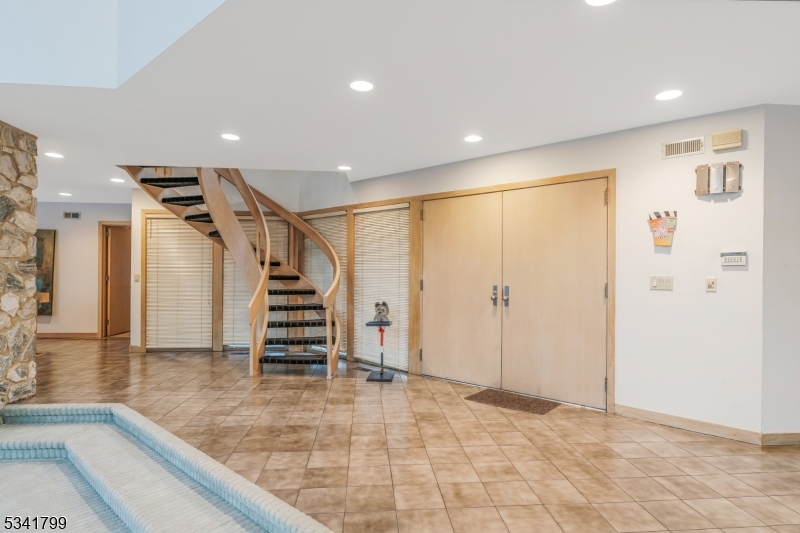 Castle Track - Residential