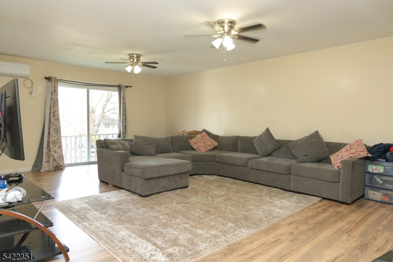 Holiday Lake - Residential