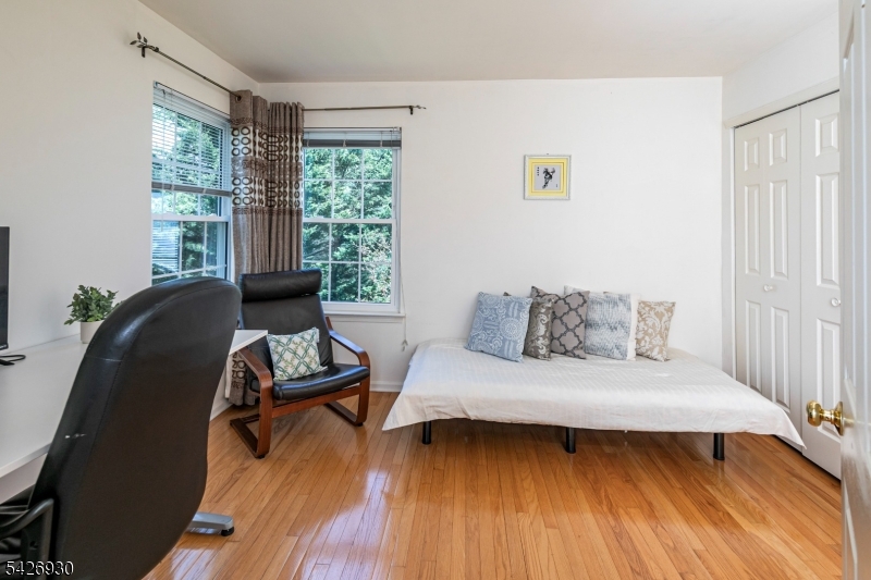 Woods Edge - Residential